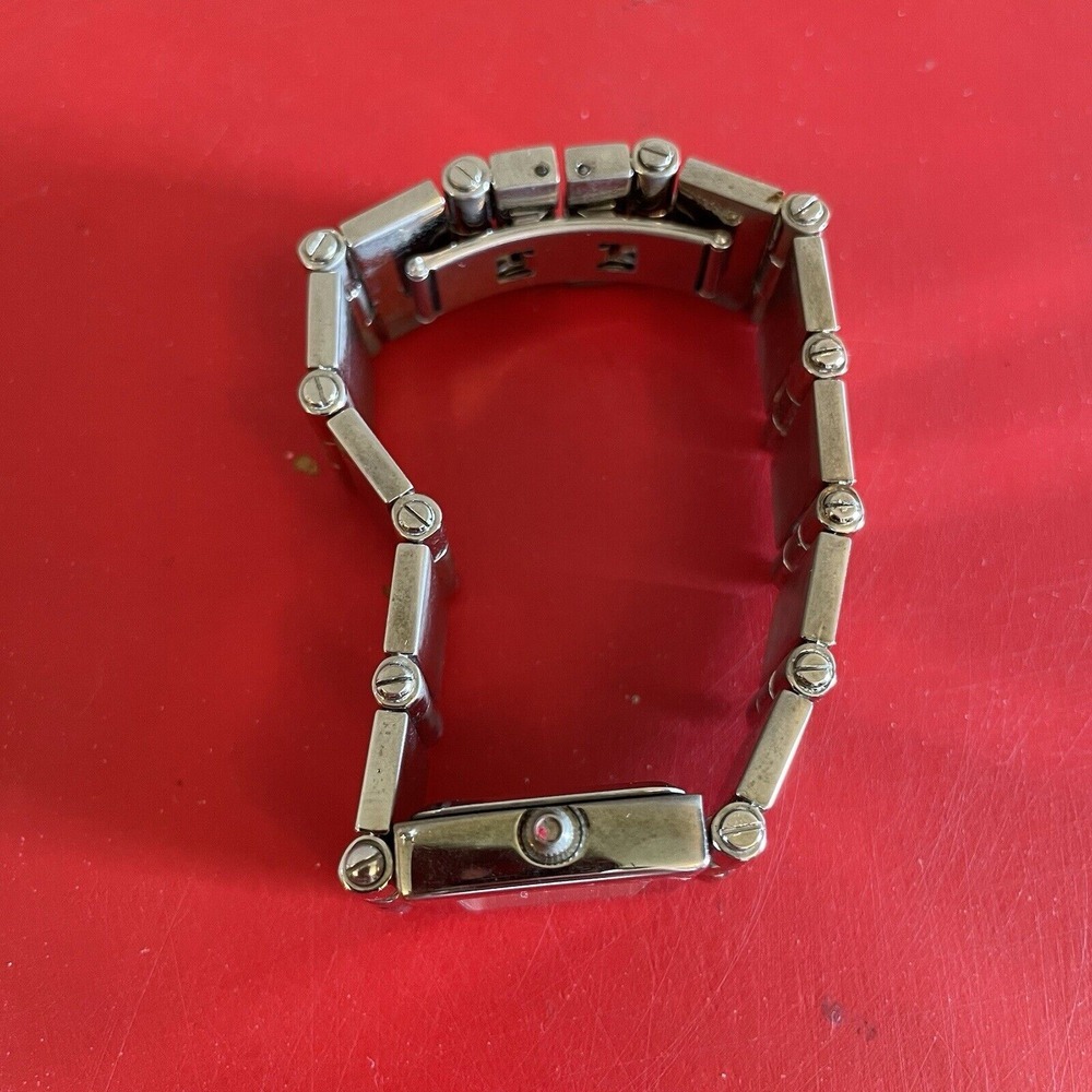 Gucci 600 Series Watch Women Black Dial Swiss Made Square‎ Vintage No Box WORKS - Picture 5 of 13